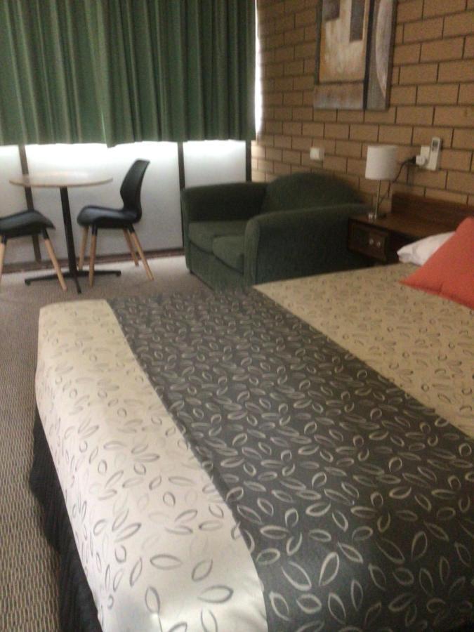 Mount Wycheproof Motor Inn Exteriör bild