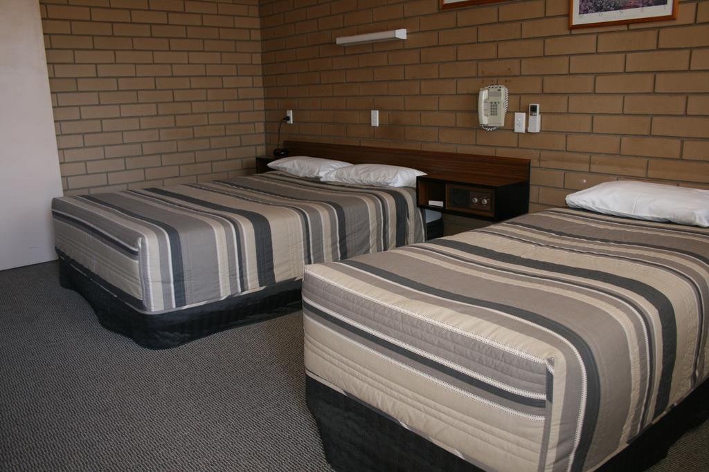 Mount Wycheproof Motor Inn Exteriör bild