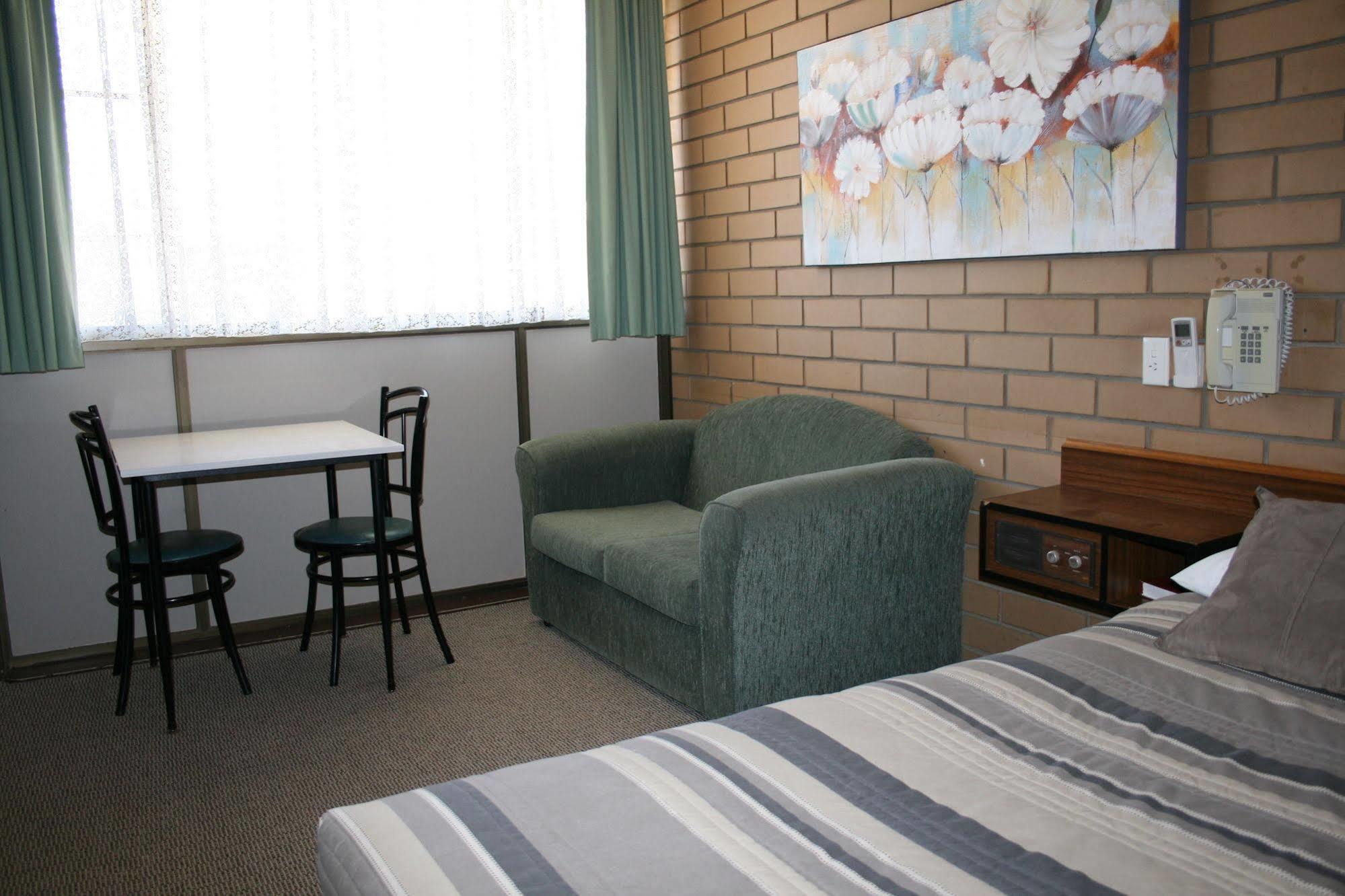 Mount Wycheproof Motor Inn Exteriör bild